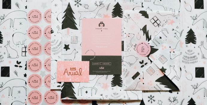 Noissue branded packaging designed by https://www.instagram.com/aruallhuillier/